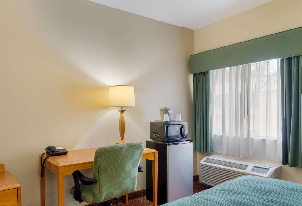 All Seasons Inn & Suites Smithfield Exteriér fotografie