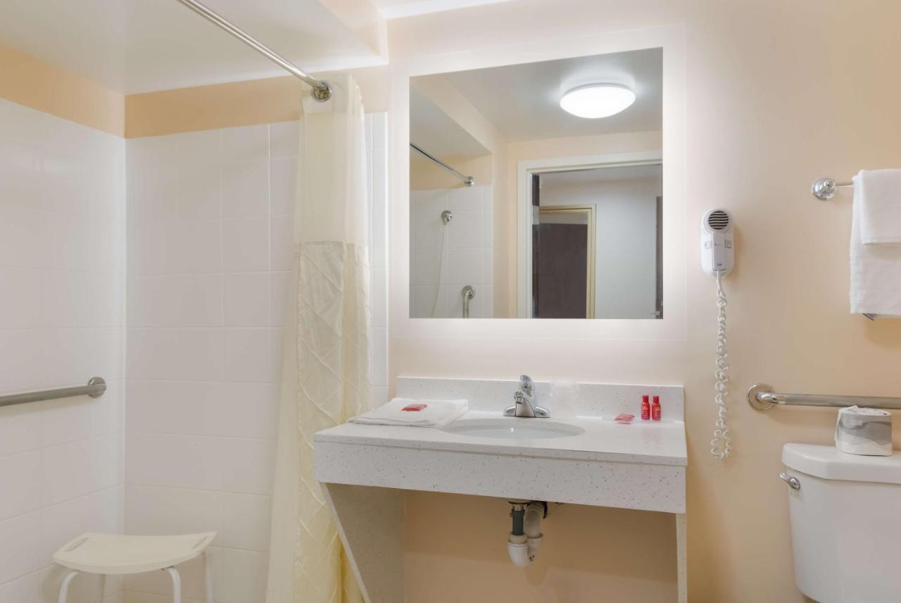 All Seasons Inn & Suites Smithfield Exteriér fotografie