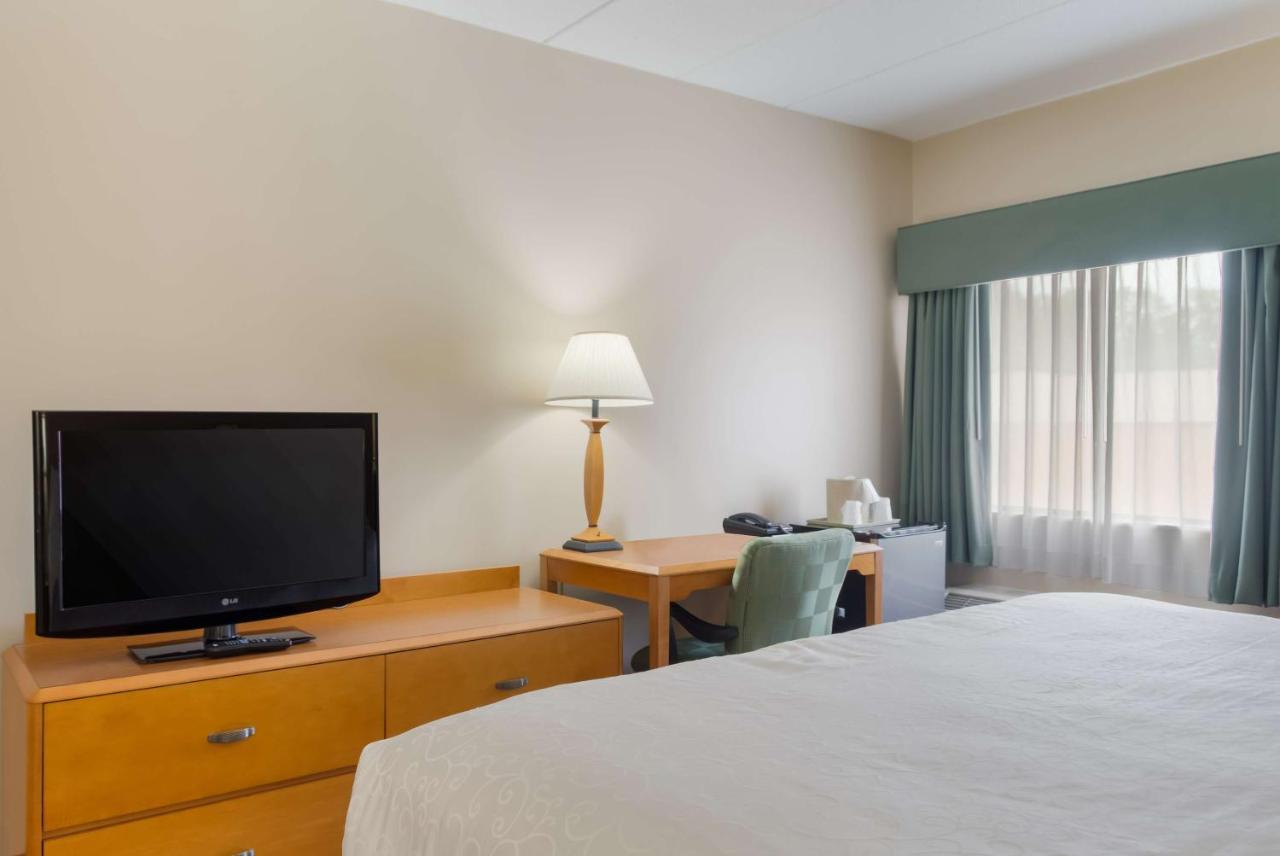 All Seasons Inn & Suites Smithfield Exteriér fotografie