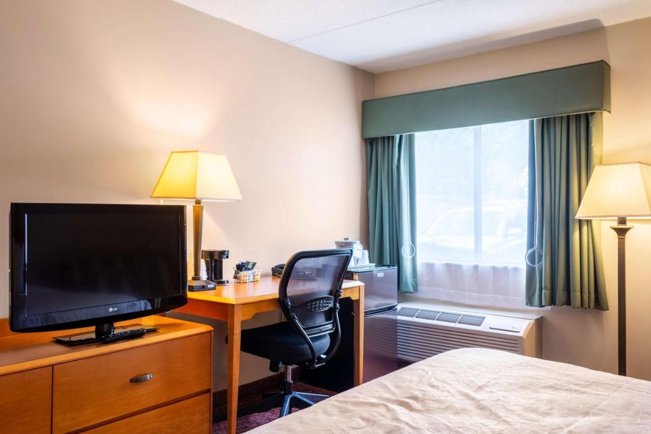 All Seasons Inn & Suites Smithfield Exteriér fotografie
