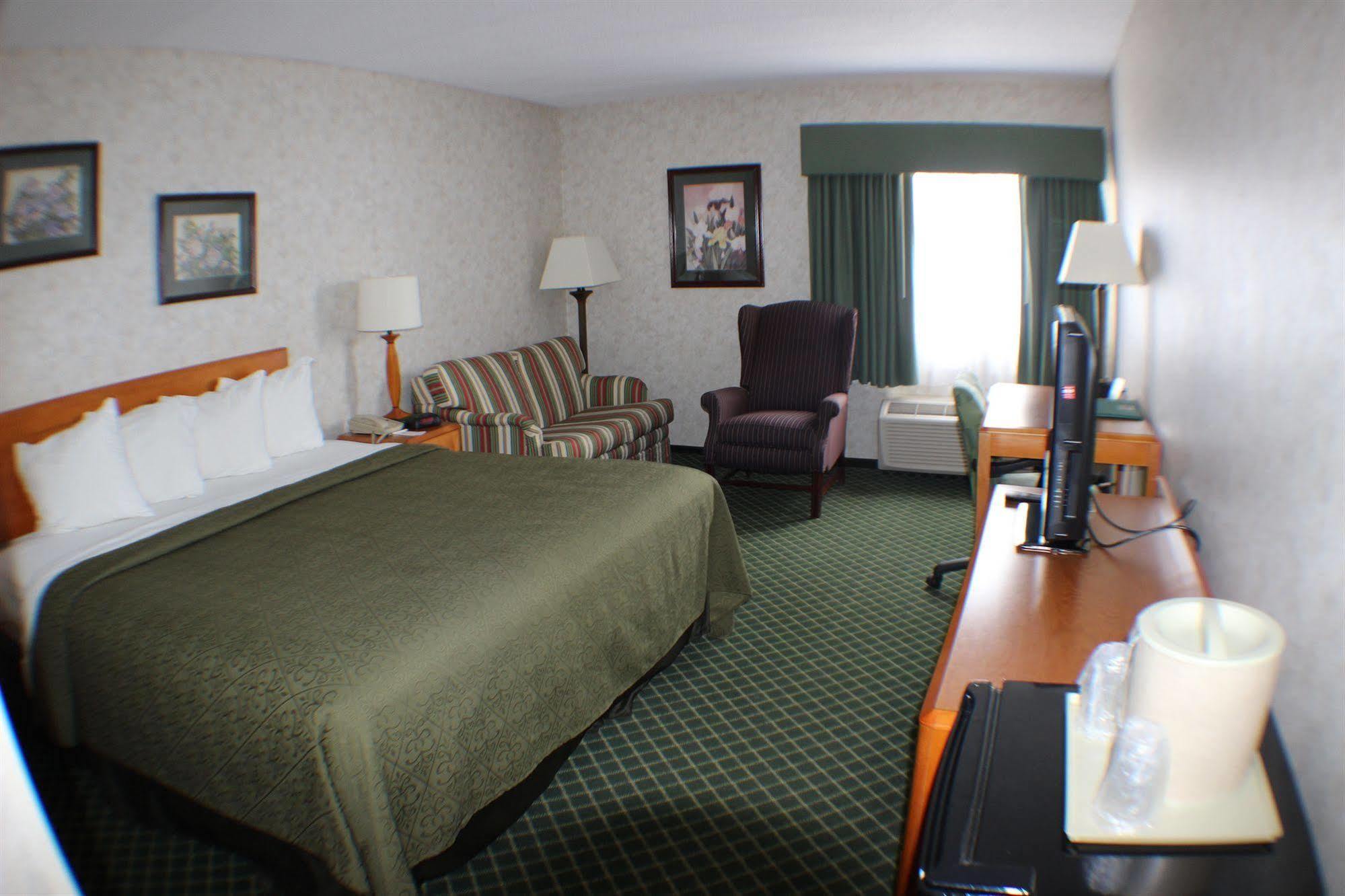 All Seasons Inn & Suites Smithfield Exteriér fotografie